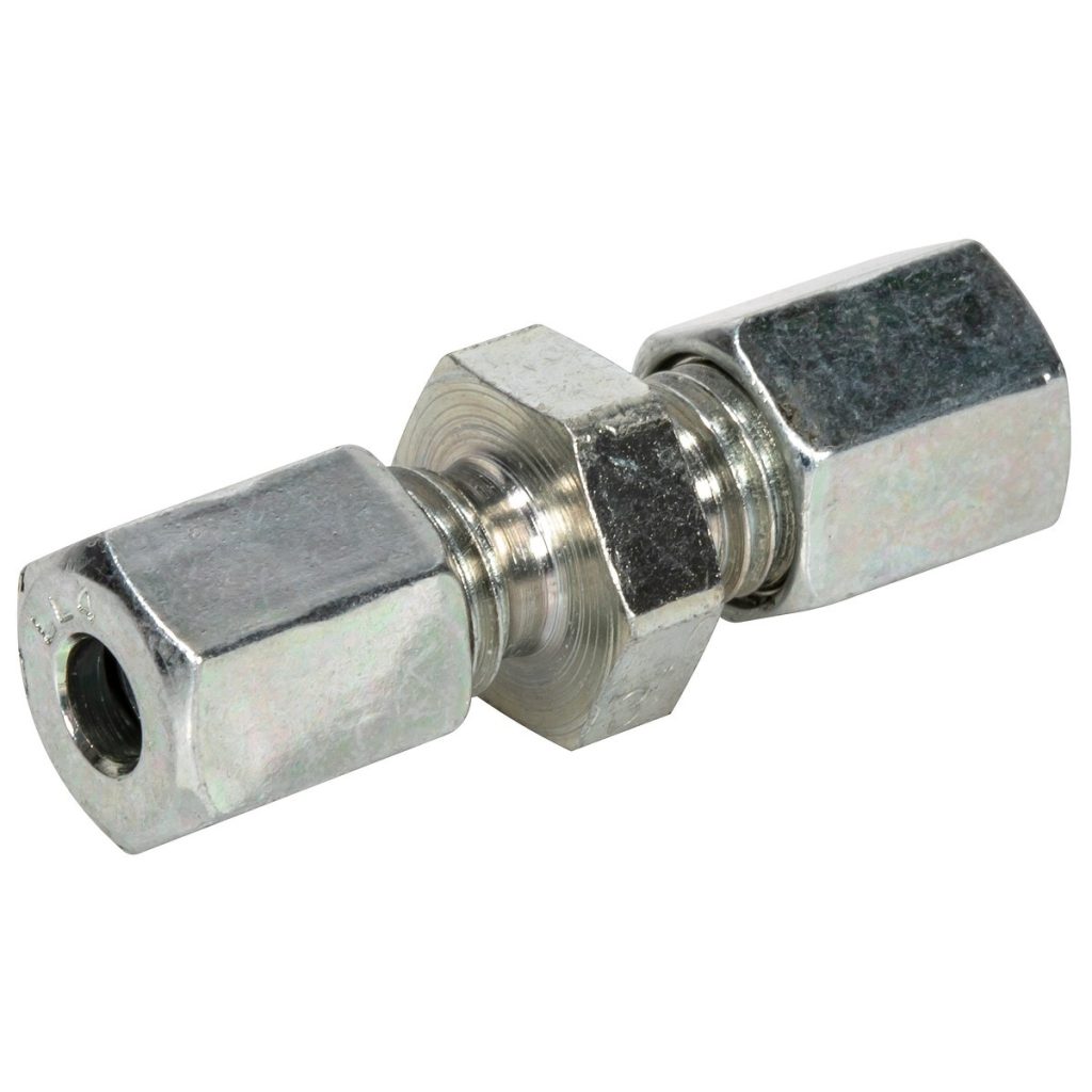 SAVIENOJUMA ADAPTERIS LL 6 MM TAISNS