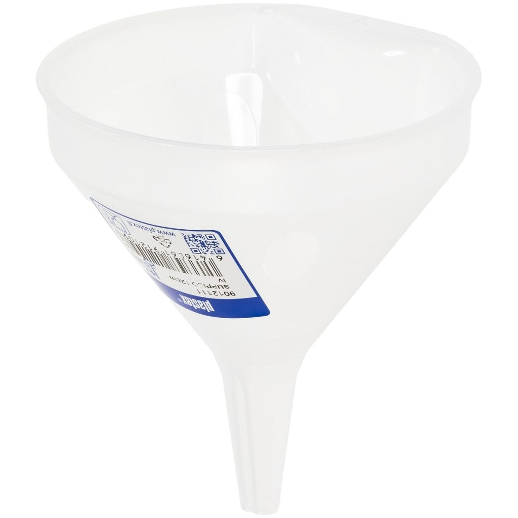 PLASTMASAS PILTUVE 120 MM CAURSPĪDĪGA