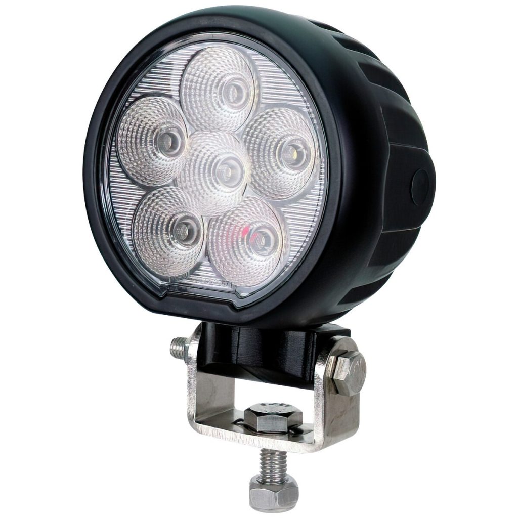 DARBA GAISMAS REZULTĀTĀ MAGNA 5100R