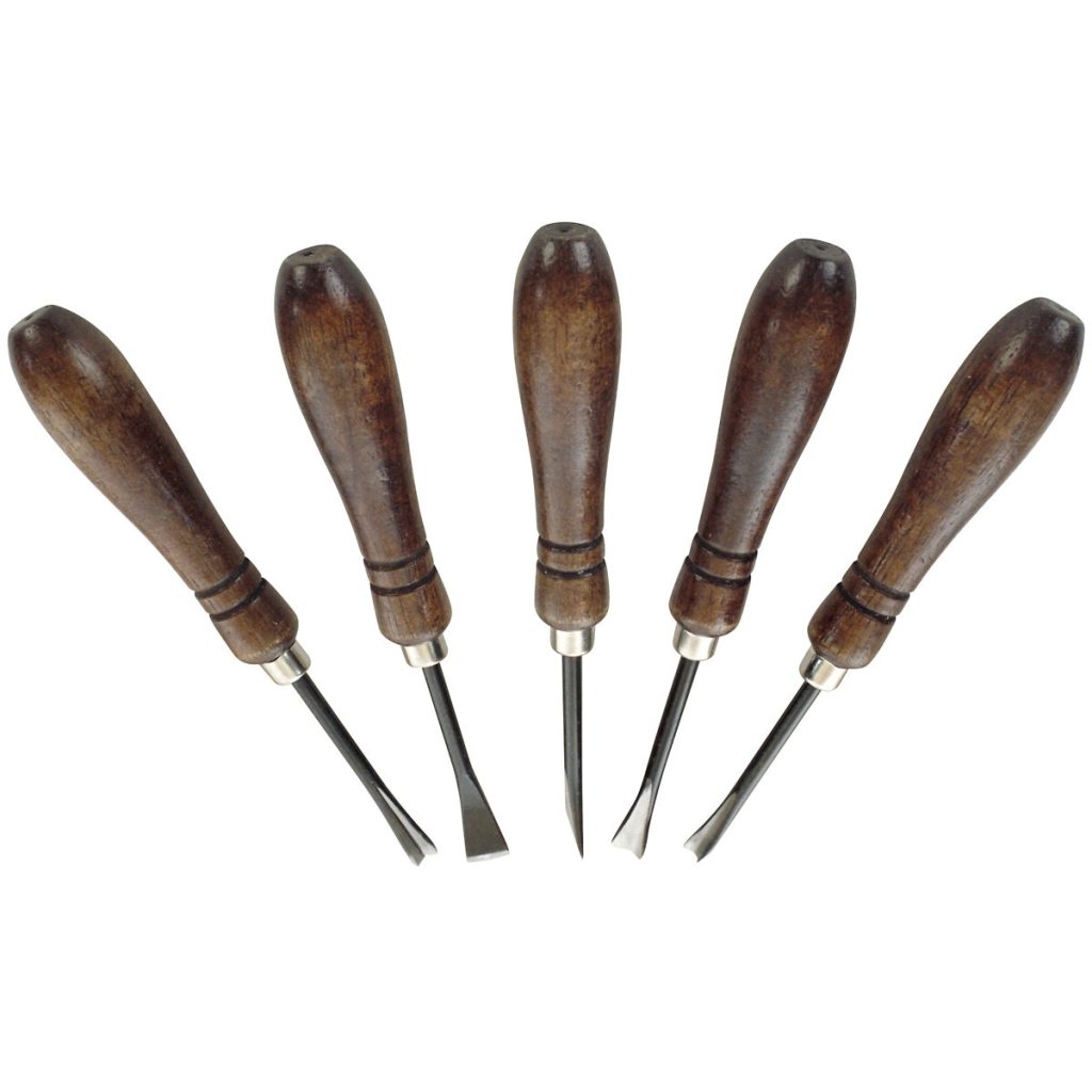 WOOD CARV. INSTRUMENTI 5GAB, KOKAPSTRĀDE AR ROKĀM