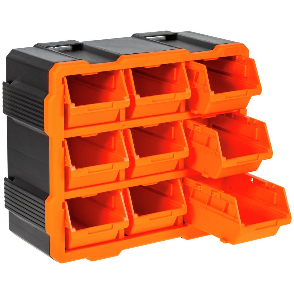 PLASTMASAS PLAUKTS AR 9 KASTĒM